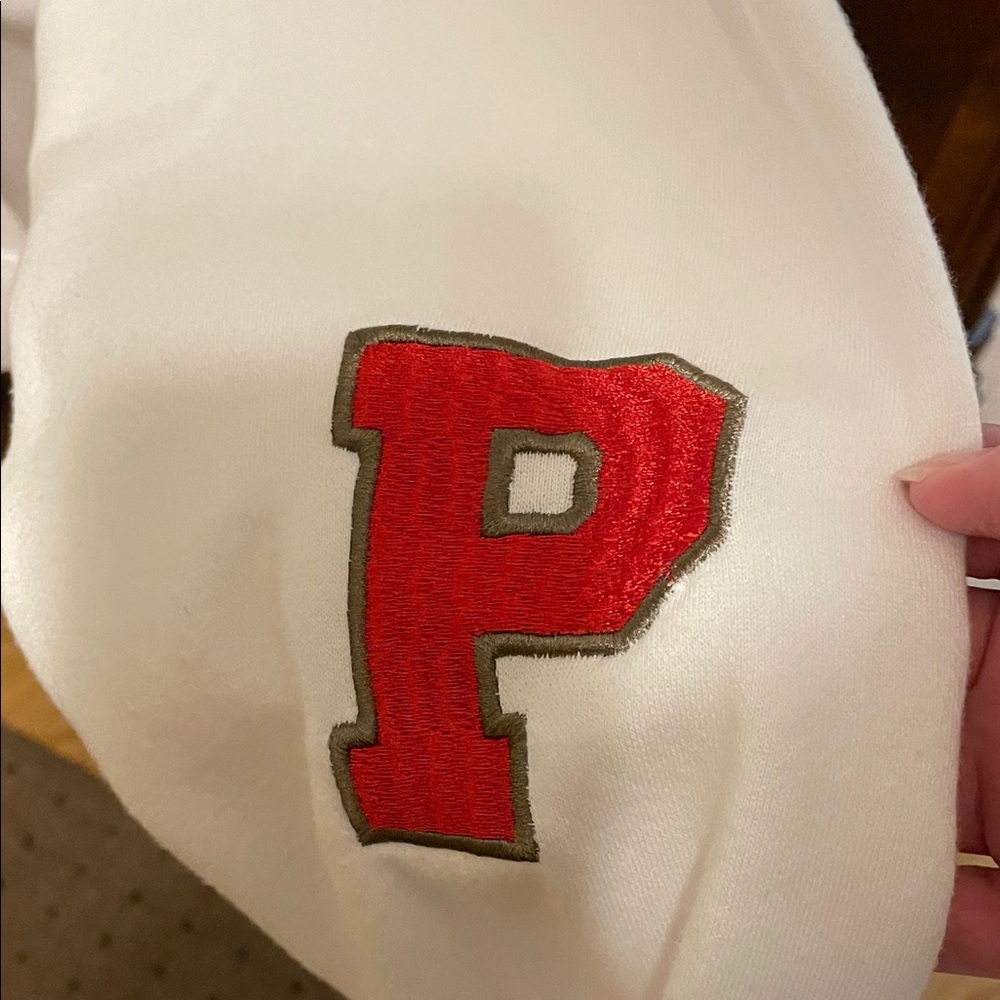 White Woman’s Hoodie Disney Winnie the Pooh - Picture 8 of 8